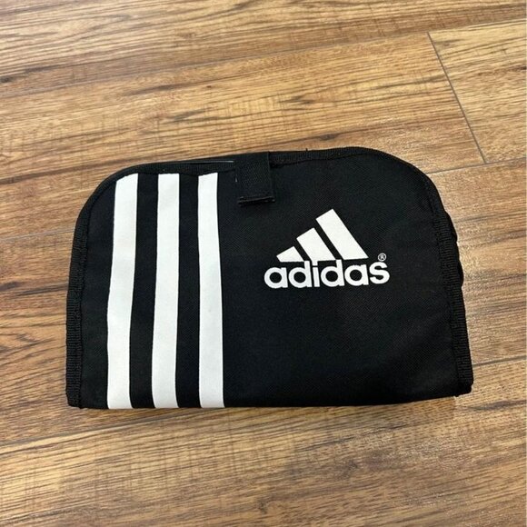 Adidas toiletry travel bag. Hook for hanging, multiple compartments. New conditi - Picture 1 of 8